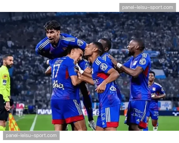 马赛1-1暂平里昂,中场绞杀激烈双方均无建树进入半场