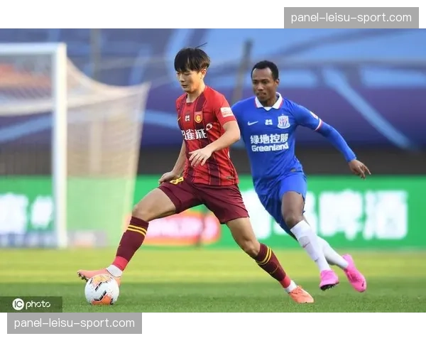 马赛前锋努瓦马膝伤长期缺席，影响球队进攻线深度